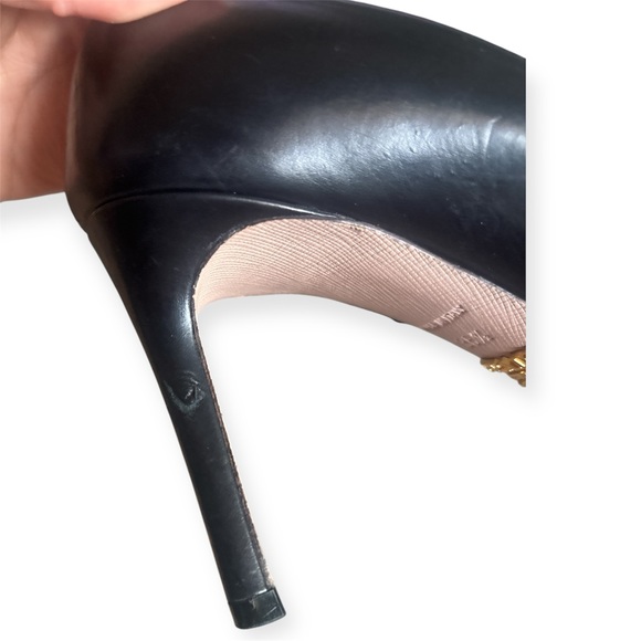 Prada Black S Classic Pumps - Picture 8 of 10